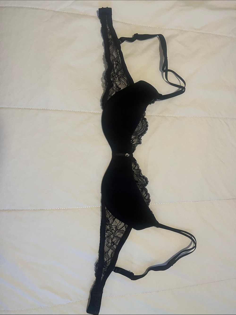 Chantelle Women’s Balconette Black Lace Underwire Push-Up Bra 34D
